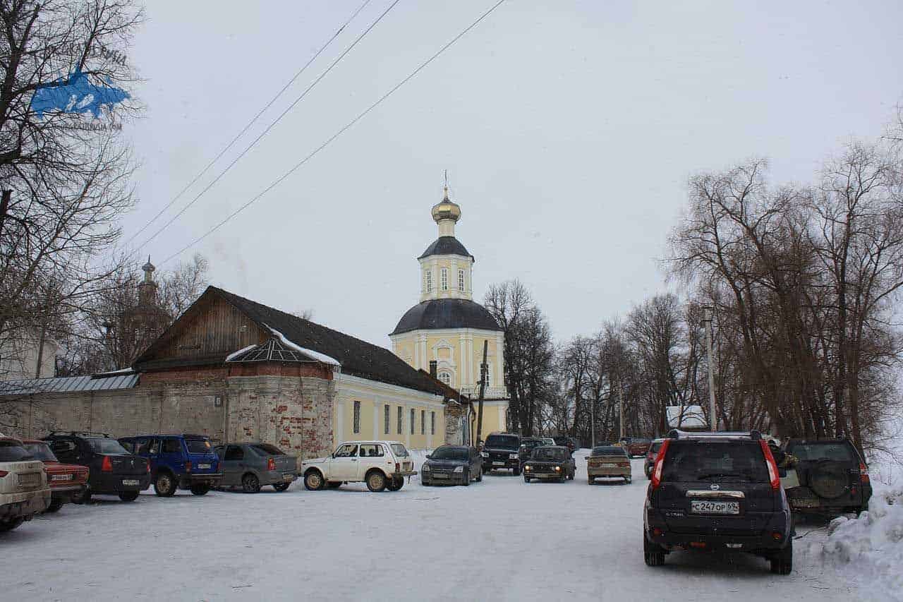 Excursionar en el monasterio de la Vida en Bogoroditsky; Visitar el monasterio de la Vida en Bogoroditsky; Conocer el monasterio de la Vida en Bogoroditsky